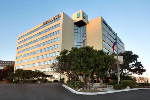 Embassy Suites By Hilton Hotel San Antonio-International Airport