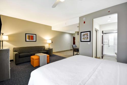 Homewood Suites by Hilton Orlando Theme Parks