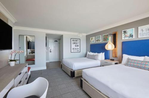 Queen Room with Two Queen Beds - Partial Ocean View - Huntington Tower