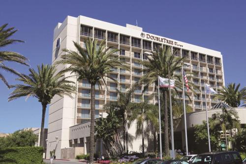 DoubleTree by Hilton Torrance - South Bay