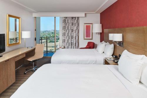 DoubleTree by Hilton Torrance - South Bay - image 12