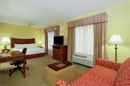 Homewood Suites by Hilton Chesapeake - Greenbrier