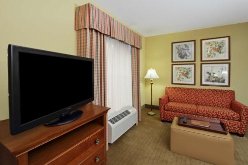 Homewood Suites by Hilton Chesapeake - Greenbrier