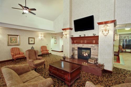 Homewood Suites by Hilton Chesapeake - Greenbrier