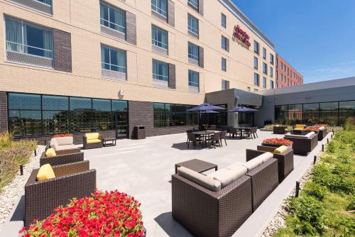 Hampton Inn By Hilton & Suites Grand Rapids Downtown