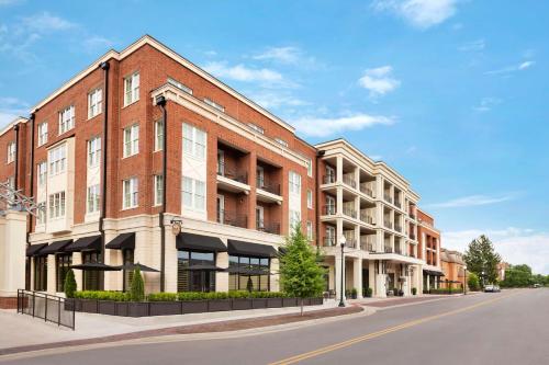 The Harpeth Downtown Franklin, Curio Collection by Hilton