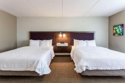 Hampton Inn & Suites Chicago - Libertyville