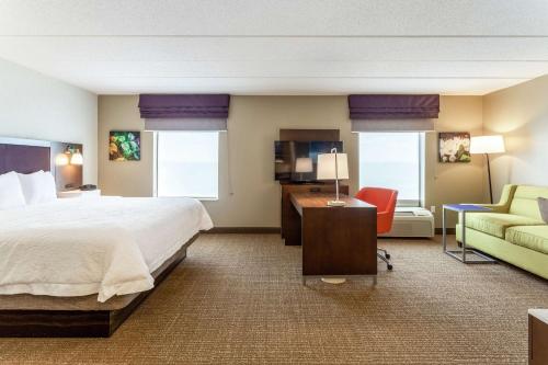 Hampton Inn & Suites Chicago - Libertyville