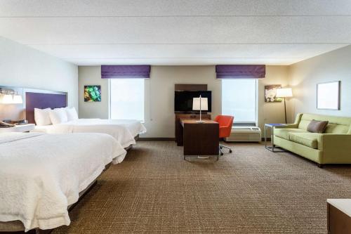 Hampton Inn & Suites Chicago - Libertyville