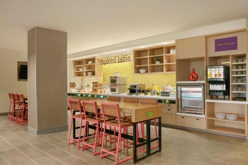Home2 Suites By Hilton Chantilly Dulles Airport - image 8