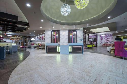 DoubleTree by Hilton Winston Salem - University, NC in Winston-Salem, USA