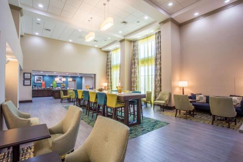 Hampton Inn By Hilton & Suites Yonkers - Westchester, NY