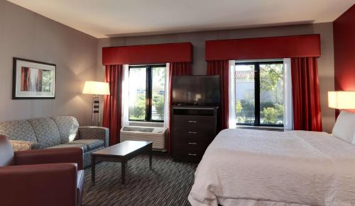 Hampton Inn & Suites Temecula