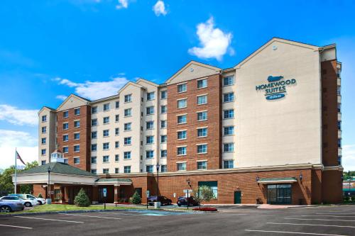Homewood Suites by Hilton East Rutherford - Meadowlands, NJ - Hotel - East Rutherford