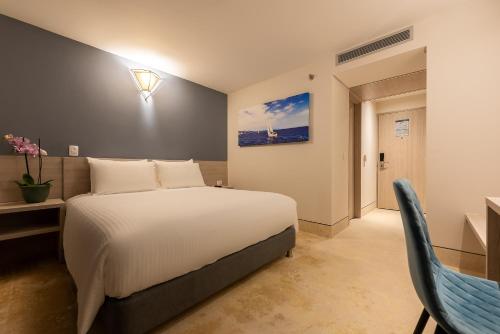 1 queen bed
