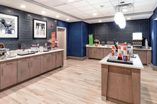 Hampton Inn Lockport - Buffalo NY - image 14