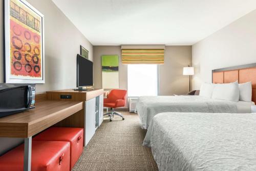 Hampton Inn Athens - image 8