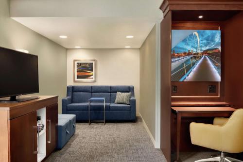 Hampton Inn West Des Moines Lake Drive - image 13