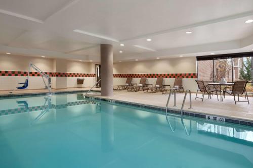 Hampton Inn & Suites East Hartford