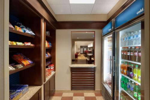 Hampton Inn & Suites East Hartford - image 12