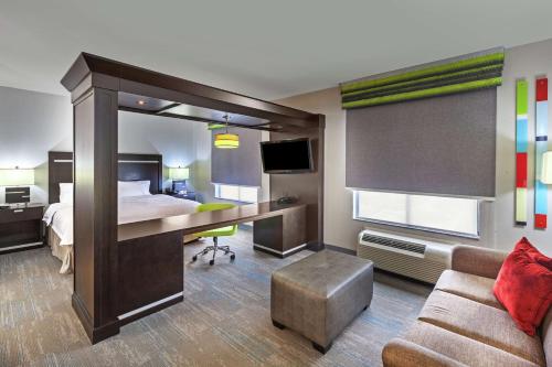 Hampton Inn & Suites Houston/League City