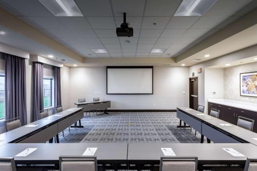 Hampton Inn Lewiston ID - image 13