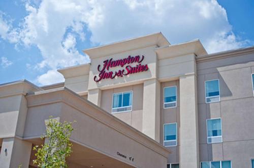 Hampton Inn & Suites Denison - main image