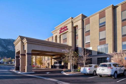 . Hampton Inn & Suites Rifle