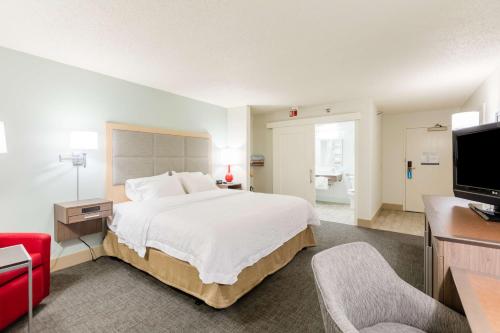 Hampton Inn Rochester - image 14