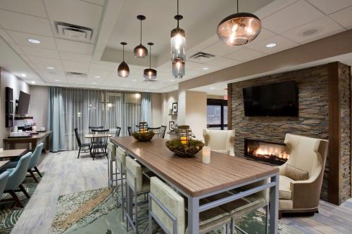 Lobby, Hampton Inn Spicer Green Lake in Spicer