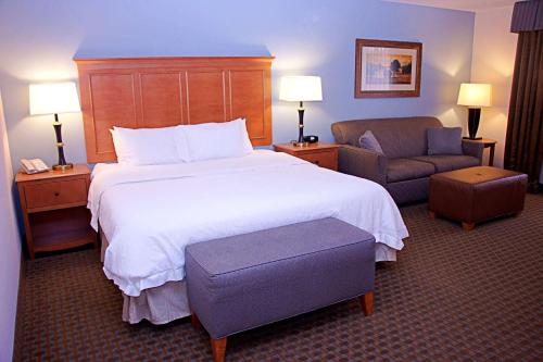 Hampton Inn Sidney - image 2