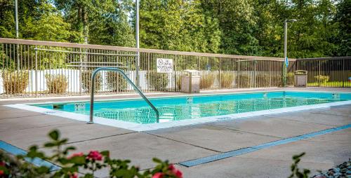 Hampton Inn Waldorf - image 11
