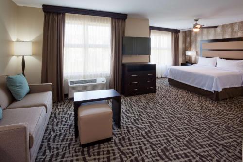 Homewood Suites Davenport