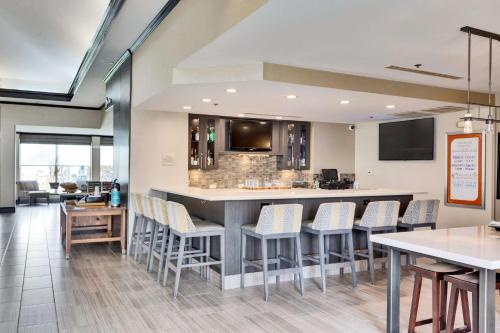 Hilton Garden Inn Austin NorthWest/Arboretum - image 11
