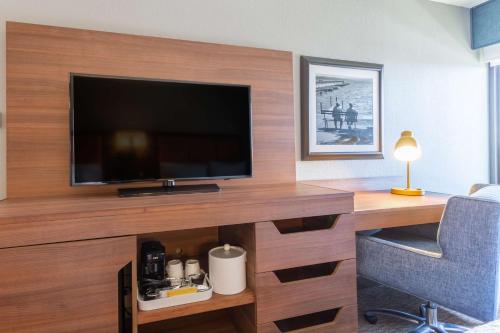 Hampton Inn Madison East Towne Mall Area - image 6