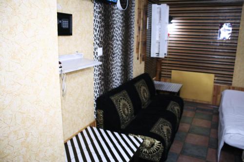 Mamba Hotel - image 2