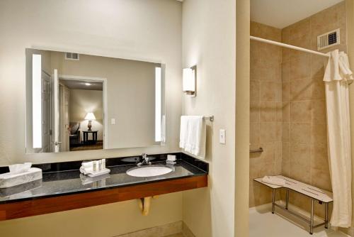 Homewood Suites by Hilton Kansas City/Overland Park