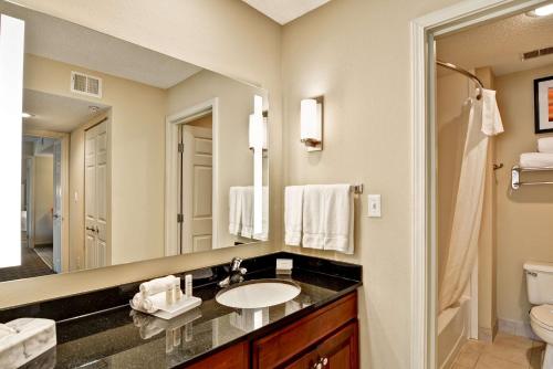 Homewood Suites by Hilton Kansas City/Overland Park