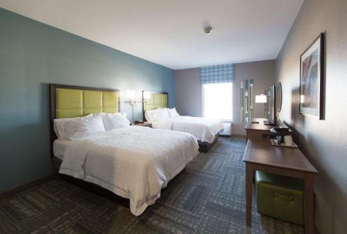 Hampton Inn & Suites Stroud - image 7