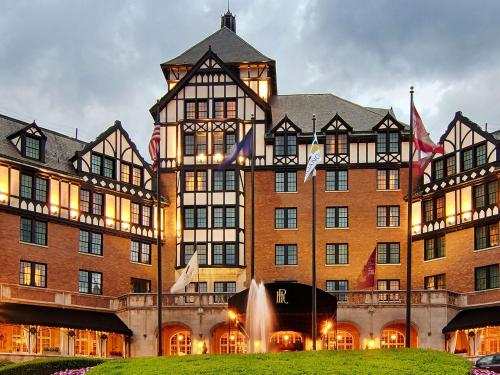 Hotel Roanoke & Conference Center, Curio Collection by Hilton in Roanoke, USA