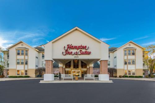 Hampton Inn & Suites Chicago-Hoffman Estates