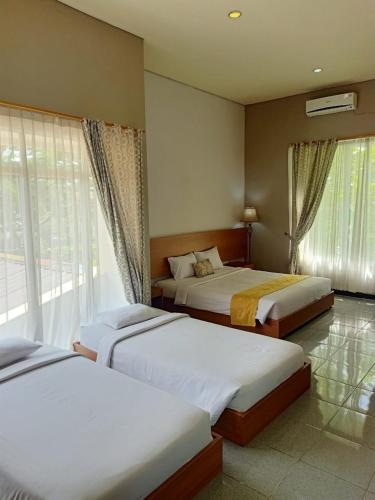 B&B Padang - Surya Palace Syariah - Bed and Breakfast Padang