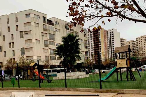 F5 -5 bedrooms Apt- Residence Hasnaoui avec parking Oran Algeria