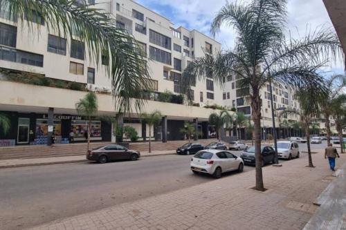 F5 -5 bedrooms Apt- Residence Hasnaoui avec parking Oran Algeria