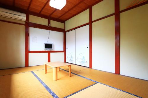 Japanese-Style Room