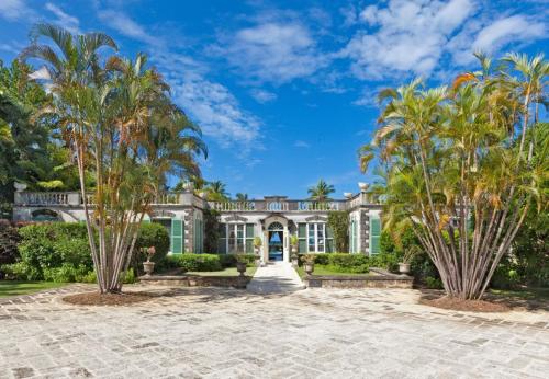 Instalaciones, Leamington Pavilion by Blue Sky Luxury in Little Battaleys