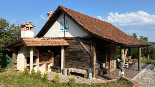 Удобства, Casa din Deal-Cincu in Şoarş