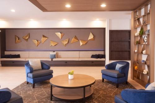 SpringHill Suites by Marriott Charleston Downtown/Riverview - image 11