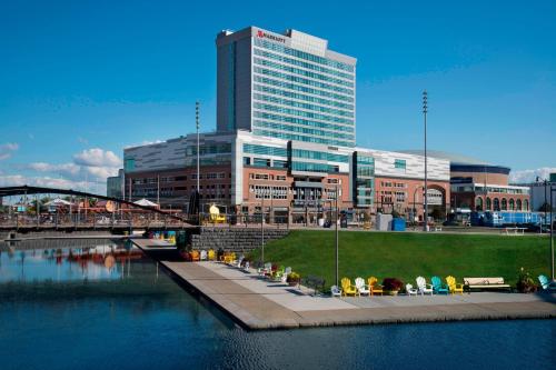 Buffalo Marriott at LECOM HARBORCENTER - Hotel - Buffalo