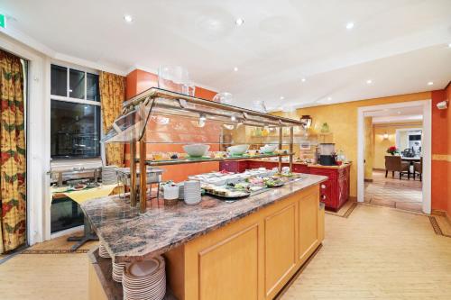 Food and beverages, Strandhotel Sylt Westerland in Sylt Ost